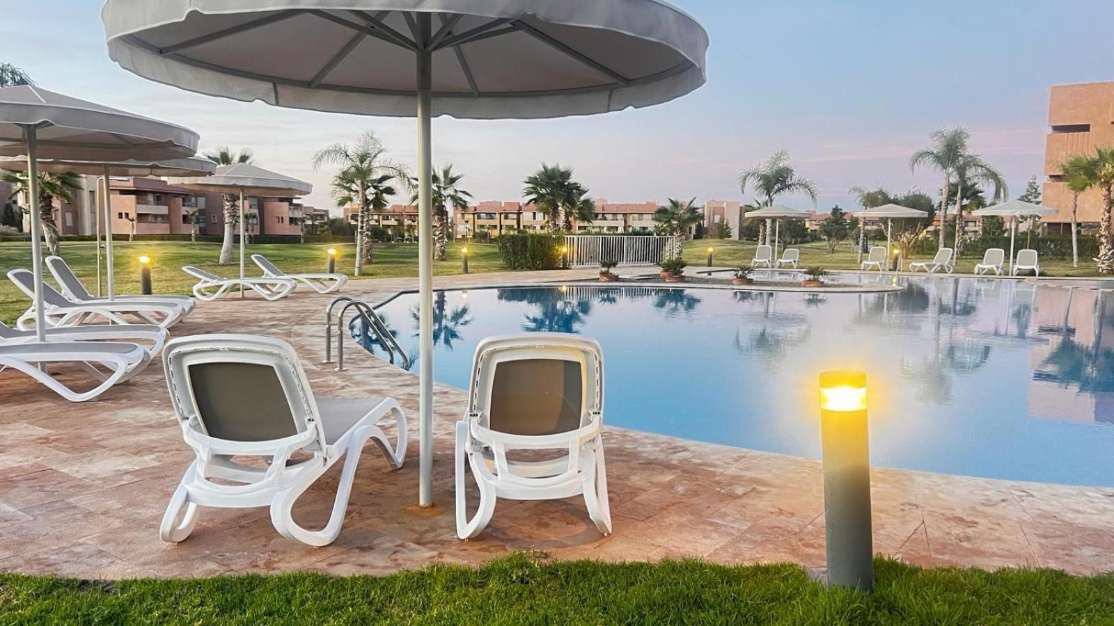 Appartement De Luxe Avec Jardin Vue Sur La Piscine Golf Securise 24H Sur 24 A 5 Minutes De L Aeroport Marrakesch Exterior foto